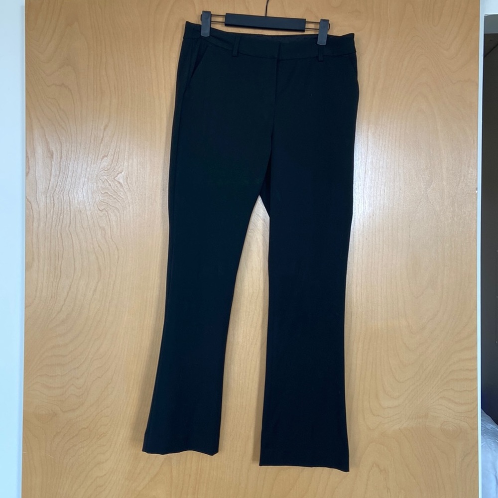 Express Columnist Barely Boot Cut dress pants. Mid-rise. Size 8 short. 29”inseam